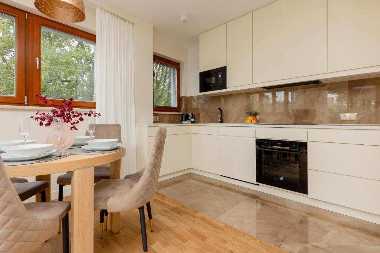 Deluxe Apartment Wronia 45 With Ac, Parking & Balcony By Renters Prestige Warszawa Zewnętrze zdjęcie